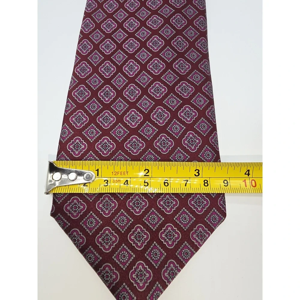 VTG Banana Republic Mens 100% Silk Necktie Burgundy Pink 58 x 3.4